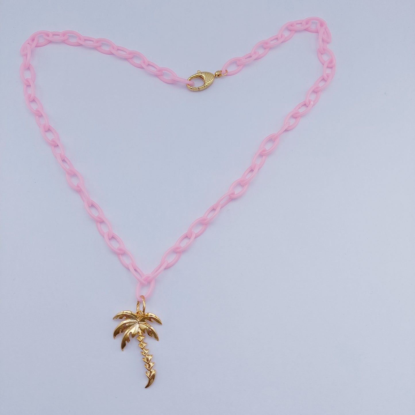 Pink ketting met plamboom