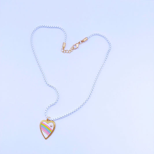 Witte ketting met rainbow heart