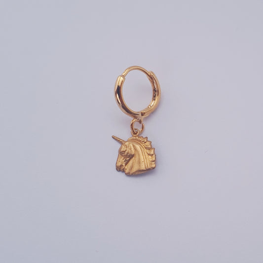 Unicorn amulet single oorbel