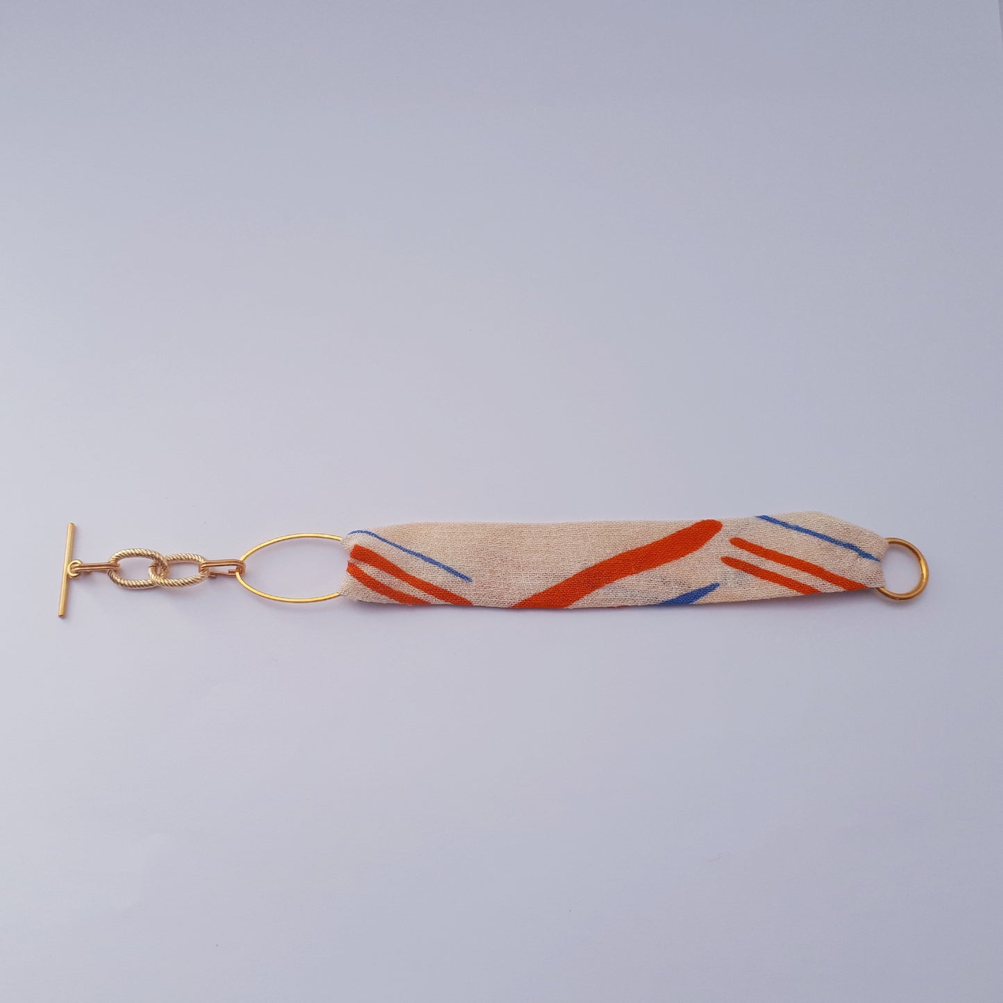 Ibiza single twist statement armband