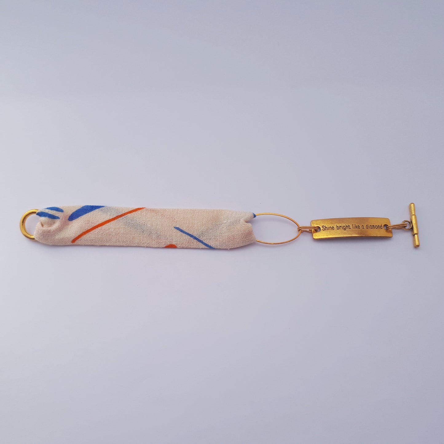 Ibiza - Shine Bright Like a Diamond - single twist statement armband