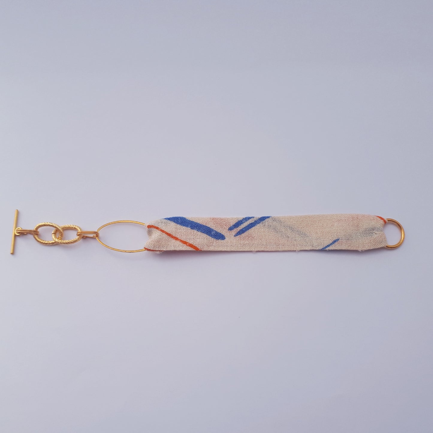 Ibiza single twist statement armband